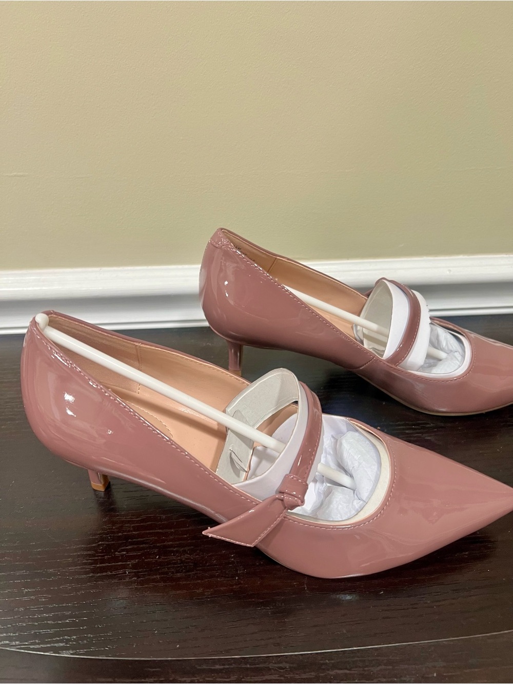 Patent Mary Jane Pointed Toe Heels in Mauve Pink